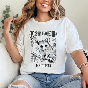 Maglietta Opossum Maglietta divertente Opossum Maglietta carina con animali, idea regalo unica per gli amanti degli animali, maglietta Opossum per uomini e donne, maglietta Opossum