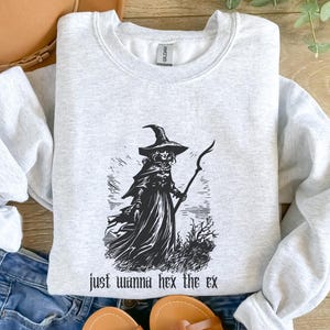 Bluza Vintage Witch Halloween, Bluza z kapturem na jesień Halloween Prezent dla niej, Prezent świąteczny Prezent Horror, Koszulka na imprezę Halloween