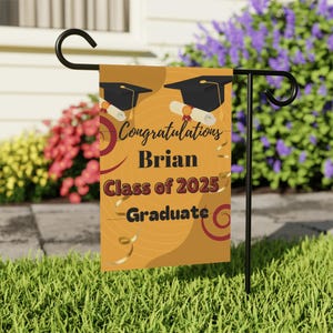 Custom Graduation Garden Flag: College Class of 2025 Sign