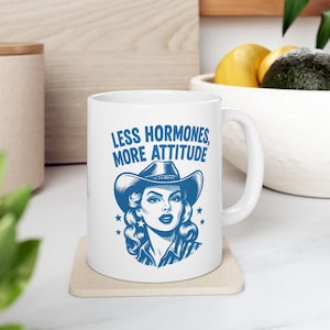 Funny Menopausal Mug Gifts For Women, Menopause Cup Gift For Her, Menopausal Funny Gifts for Mom Coffee Cup Gift , Low Estrogen Humor