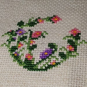 PATTERN | Floral Crescent Small Cross Stitch