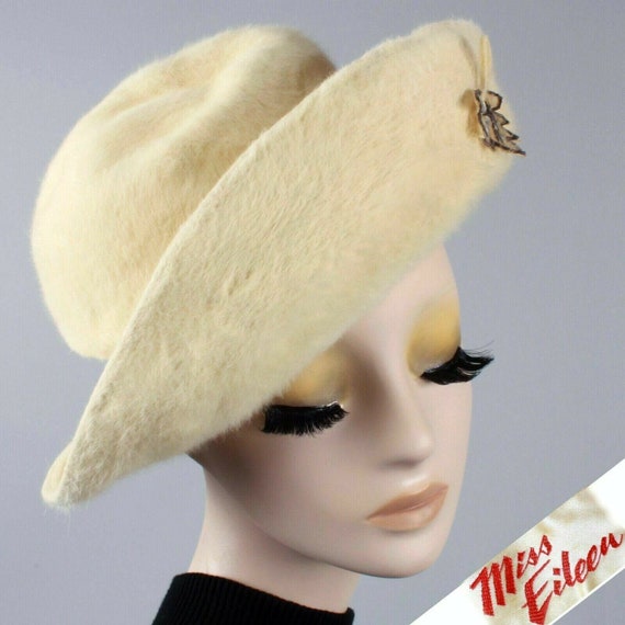 Vintage 1960s MISS EILEEN Ivory Angora Fur Bubble