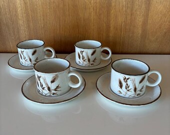 Vintage 1970's Wild Oats, Midwinter by Stonehenge/Wedgwood cups & saucers. Set of 4.