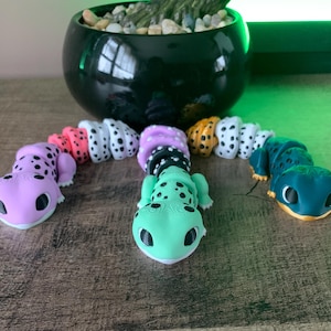3D Printed Flexi Gecko Custom Colors Articulated Gecko Toy Fidget Gecko Flexible Lizard Gift Desk Pet Reptile Lover Gift