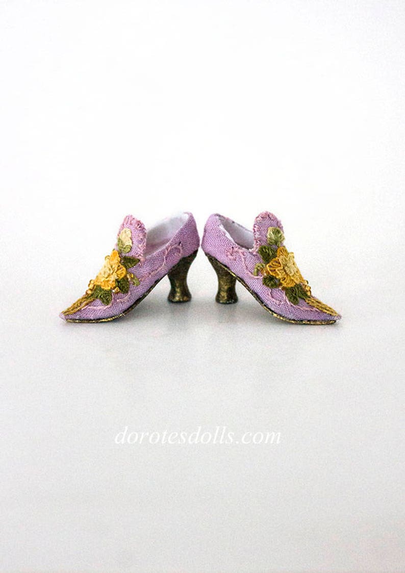 PDFtutorial Rococo Inspired Doll Shoes image 3