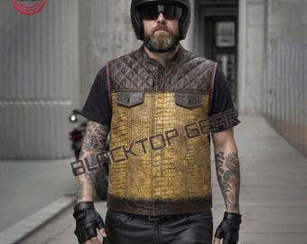 Colete masculino de couro envelhecido para motociclista, com forro acolchoado em ponto losango e estampa paisley, para porte velado de arma.