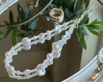 Baroque Pearl Phone Charm: Rhinestone Detail, Vintage Style
