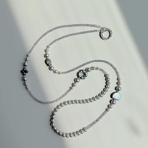 Grey Pearl Crossbody Phone Strap: Elegant Hands-Free Lanyard