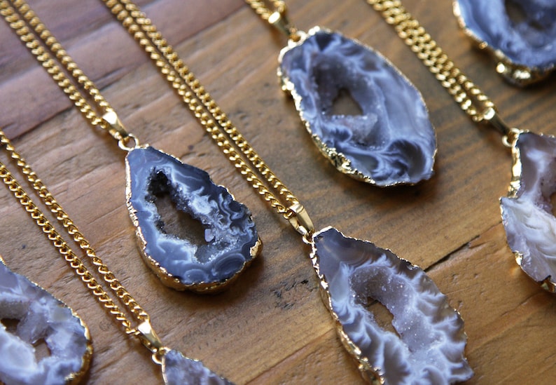 Gold Coated Agate Slice Pendant Necklaces Natural Quartz Stone Gemstone Raw Rough Druzy Crystal Small Colourful Colorful Black White Brown image 4