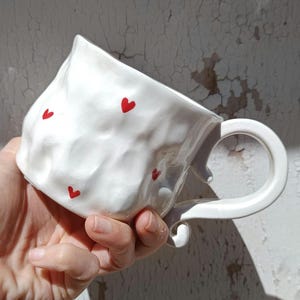 Big Handmade  ceramic mug handrawn, heart ceramic mug. Large mug , coffee mug, Tea cup, Modern Coffee Art, Large Size Big Ceramic Mug gift