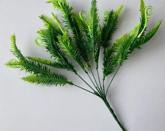 Green Foliage Faux Bunch