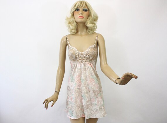 70s BabyDoll Nightgown by Lucie Ann Floral w Shee… - image 2