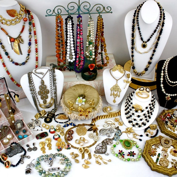 Vintage Jewelry Lot 134 Pieces 50s 90s Costume Fashion Jewelry Wearable Resell Signed Necklaces Brooches Earrings