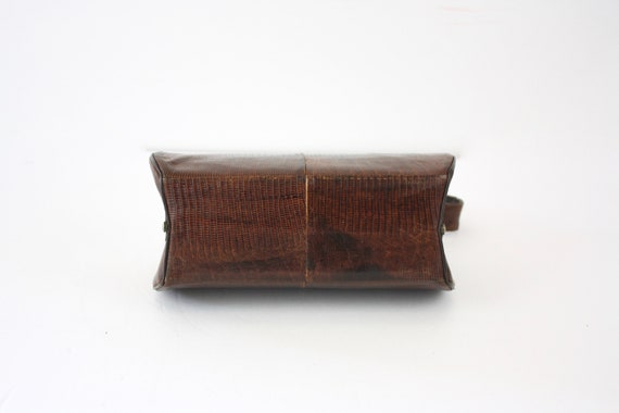 50s  Box Purse Small Brown Lizard Skin Barrel Sha… - image 9