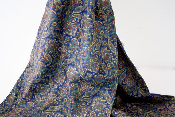 80s Silk & Wool Scarf Oblong Navy Floral Paisley - image 5