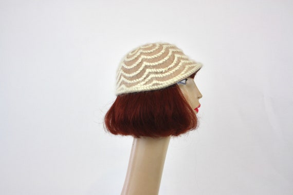 40s Cloche Hat  Tan Felt Wool w White Angora Yarn… - image 6