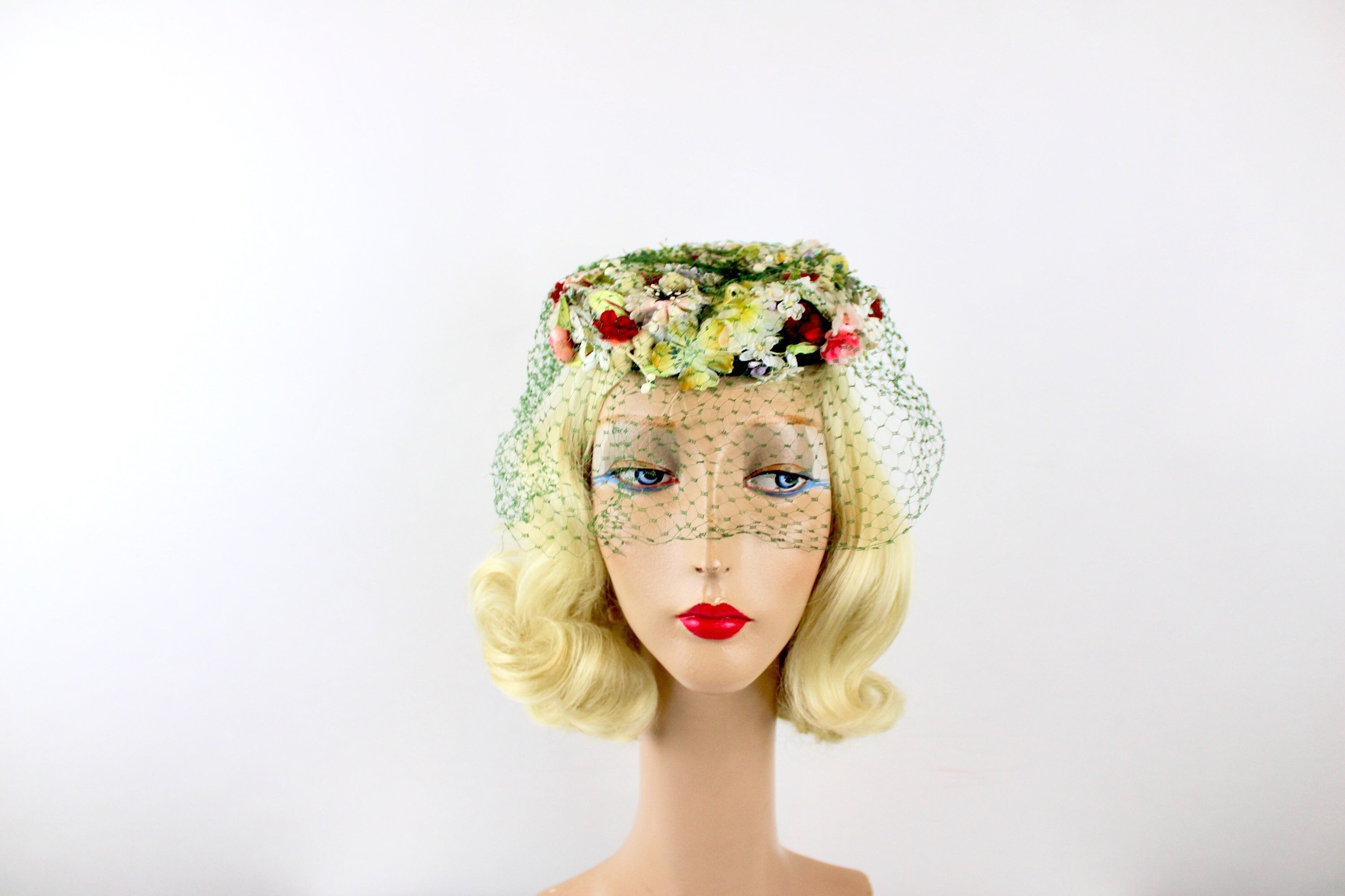 Vintage Silk Flower Hat Small Pill Box W Green Tulle Veil - Etsy