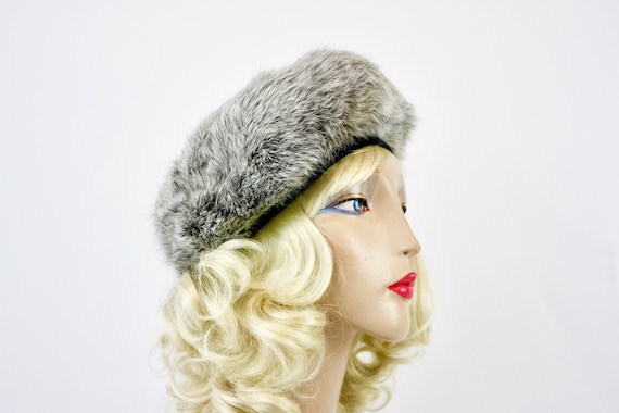 1960s ladies fur hat - Gem