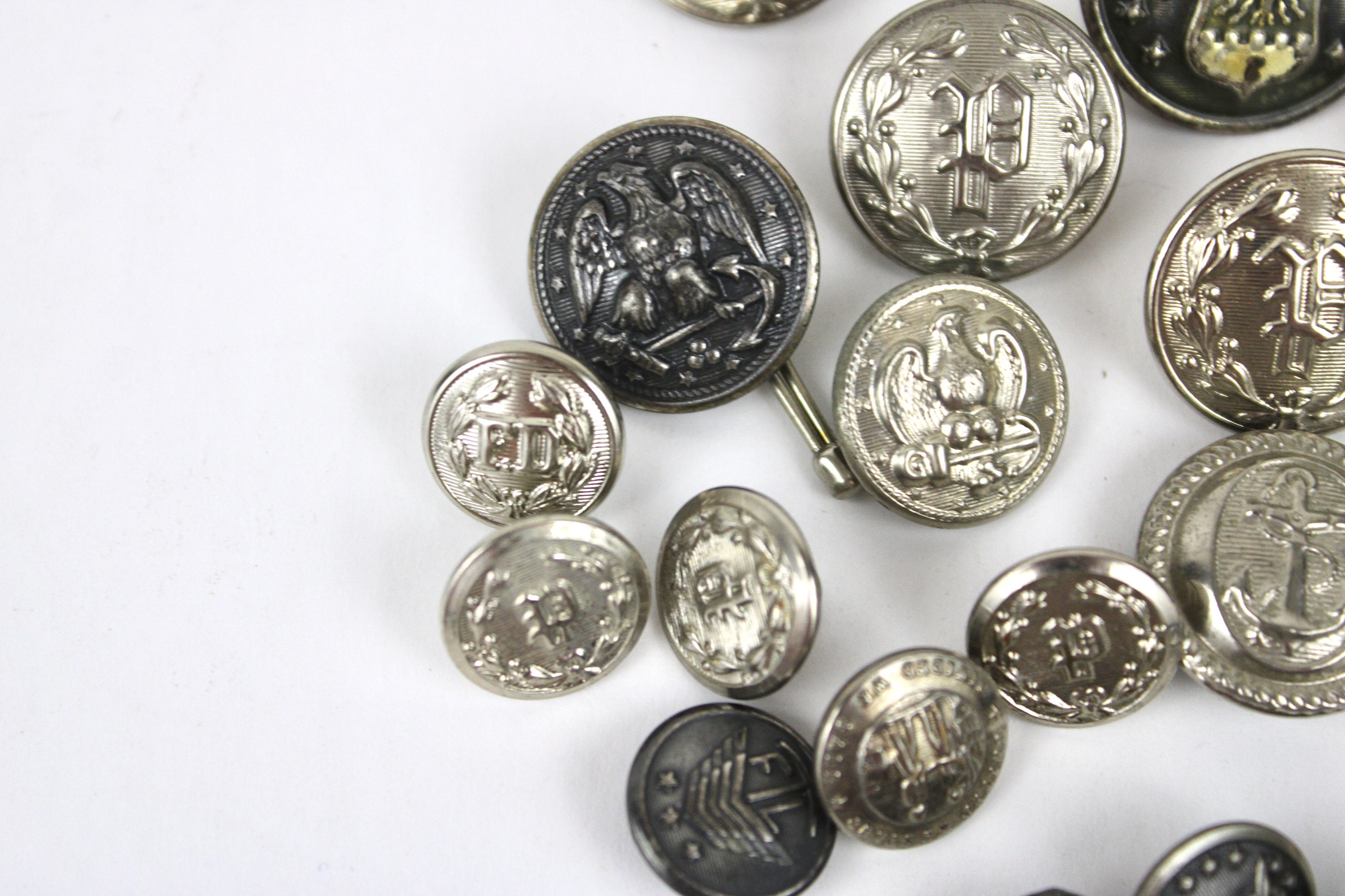 Vintage Military & Crest Buttons Lot 22 Mixed Silver Metal Buttons ...