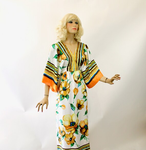 70s Hawaiian Maxi Dress White Empire w Large Floral P… - Gem