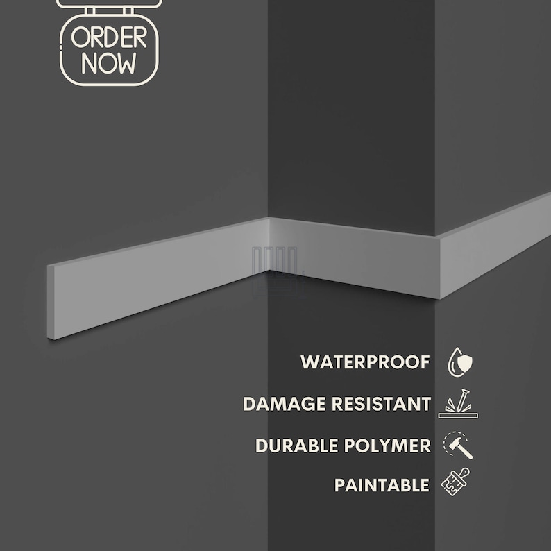 K&ouml;nnte beinhalten: Wei&szlig;e Wandleisten mit Eckdetail. Die Leisten sind wasserdicht, sto&szlig;fest, aus strapazierf&auml;higem Polymer und lackierbar. Der Text "Jetzt bestellen" ist in der oberen linken Ecke des Bildes sichtbar.