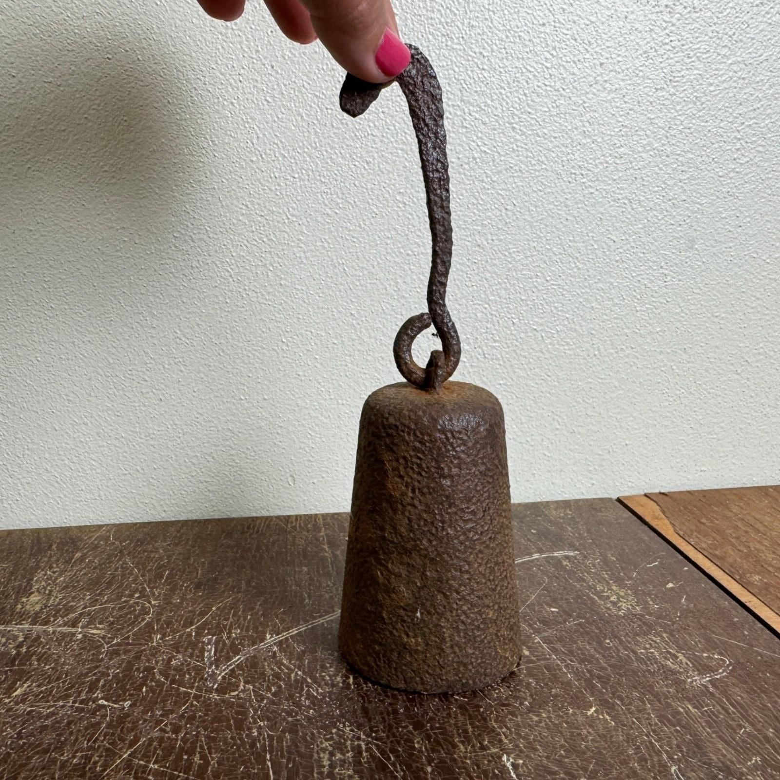 antique tobacco scale Vintage 7 LB Cast Iron Hanging Weight Cotton Primitive Farm Antique French tobacco weigh scales