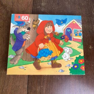 Milton Bradley VTG 1993 The Little Red Riding Hood Storybook Puzzle 60 pieces