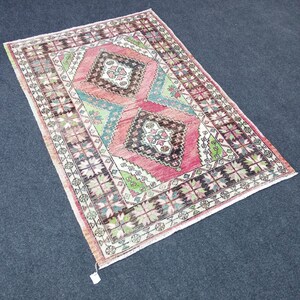 Vintage Türkischer Teppich 100 x 150, Kleiner Anatolischer Wollteppich, Handgefertigter Boho Teppich