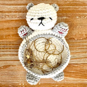 Handmade Crochet Panda Catchall Tray – Cute Bear Jewelry Dish, Desk Organizer, Amigurumi Storage Bowl