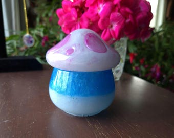 Handmade Resin Mushroom Decor – stash box. Whimsical Fairycore Aesthetic, Cottagecore Fantasy Toadstool, nature inspired glow in the dark.