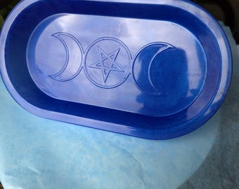 Triple Moon Resin Altar Tray: Gothic Witchcraft Decor
