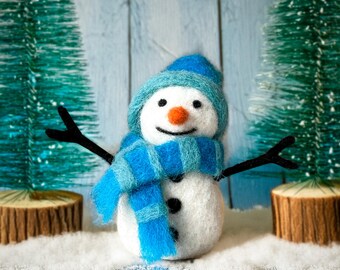 Needle Felted Snowman, Winter Accessories, Wool Ornament, Christmas Decoration, Handmade Felted Miniature Snowman, With Greeting Card