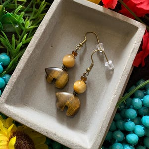 Zuni Bear Earrings: Tigers Eye, Cats Eye Beads, Bronze Steel Wire