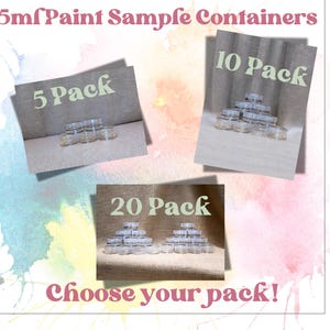 以下が含まれることがあります： 塗料の透明なプラスチック製サンプル容器の異なるサイズを示す3つの画像。最初の画像は5個パック、2番目の画像は10個パック、3番目の画像は20個パックを示しています。画像の下部には「パックを選んでください！」というテキストがあります。