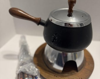 フォンデュ鍋セット LANDERT ヴィンテージ LANDERT 22 Traditional Swiss Cheese Fondue Pot, Mustard