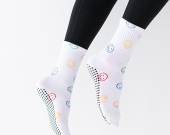 Smile Through The Pain - Crew Pilates Grip Socks (Hollow)