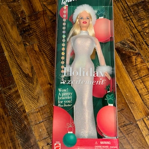 2001 Holiday Excitement Barbie Doll with Bracelet by Mattel 29203