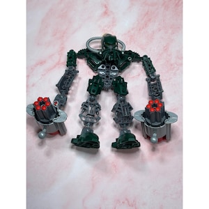 LEGO Bionicle Mahri Toa Kongu Set 8910 Complete