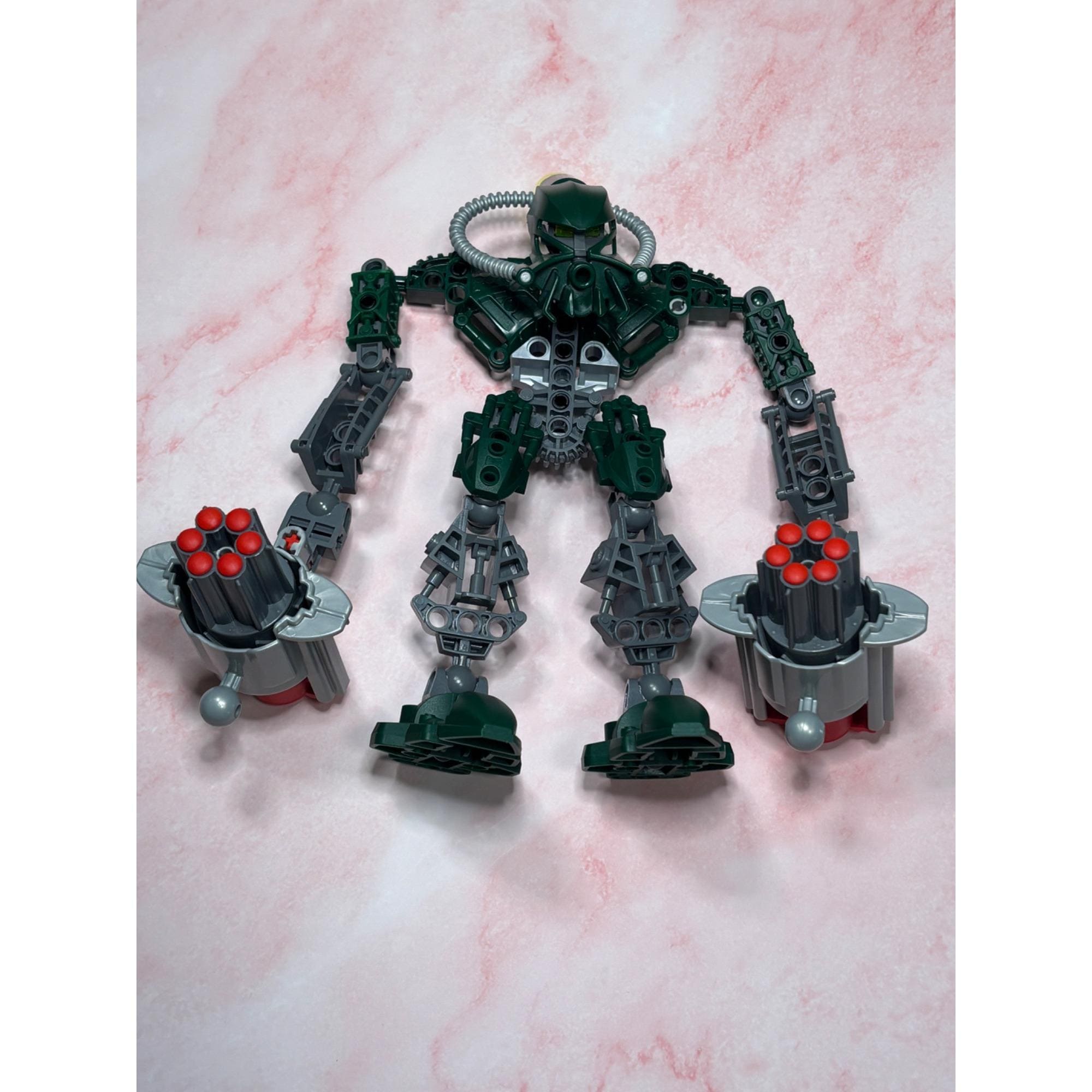LEGO Bionicle Mahri Toa Kongu Set 8910 Complete UK