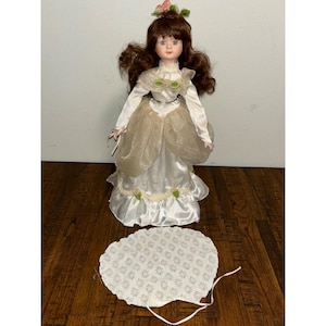 Victorian Beauty Style 18&quot; Porcelain Doll Brown Hair Brown Eyes