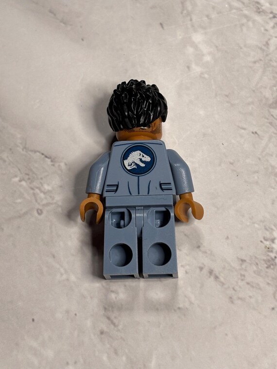 Buy LEGO Simon Masrani Minifigure Jurassic World 75915 Jw003