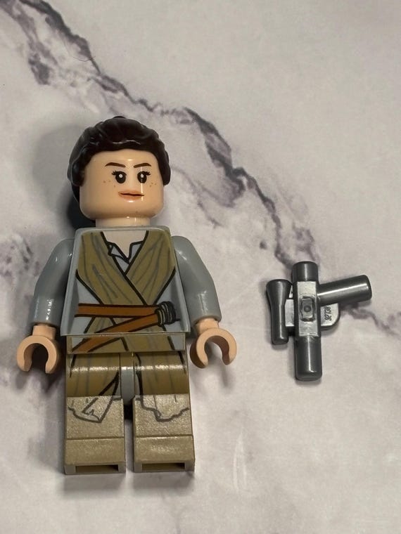 Lego Star Wars Rey Minifigure Sw0677 75236 75148 75178 75105 75192