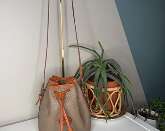 Dooney & Bourke AWL Pebble Leather Drawstring Single Strap  display picture 1