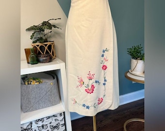 Vintage La Pume’ Embroidered Wool Blend Skirt Made in Italy Floral Midi Size 40
