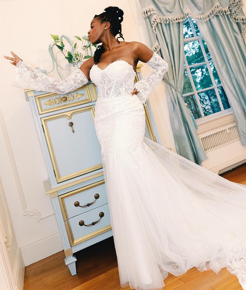 Mermaid Wedding Dress Long Sleeve with Corset Strapless Wedding Gown with Sleeves Vintage Inspired Wedding Dress with Long Train Custom Mermaid Wedding Dress Long Sleeve with Corset Strapless Wedding Gown with Sleeves Vintage Inspired Wedding Dress with Long Train Custom