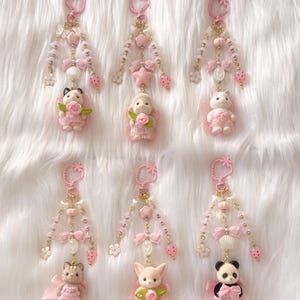 Llaveros Calico Critters Love Series - Edición rosa y dorado