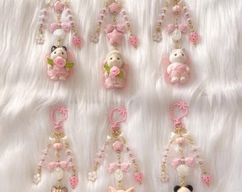 Llaveros Calico Critters Love Series - Edición rosa y dorado