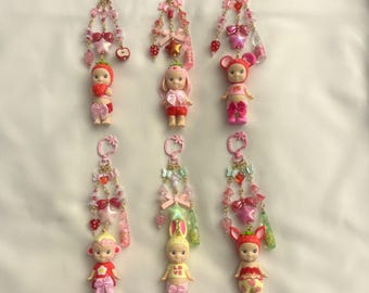 Llaveros auténticos de la serie Strawberry Love de Sonny Angel (edición dorada)