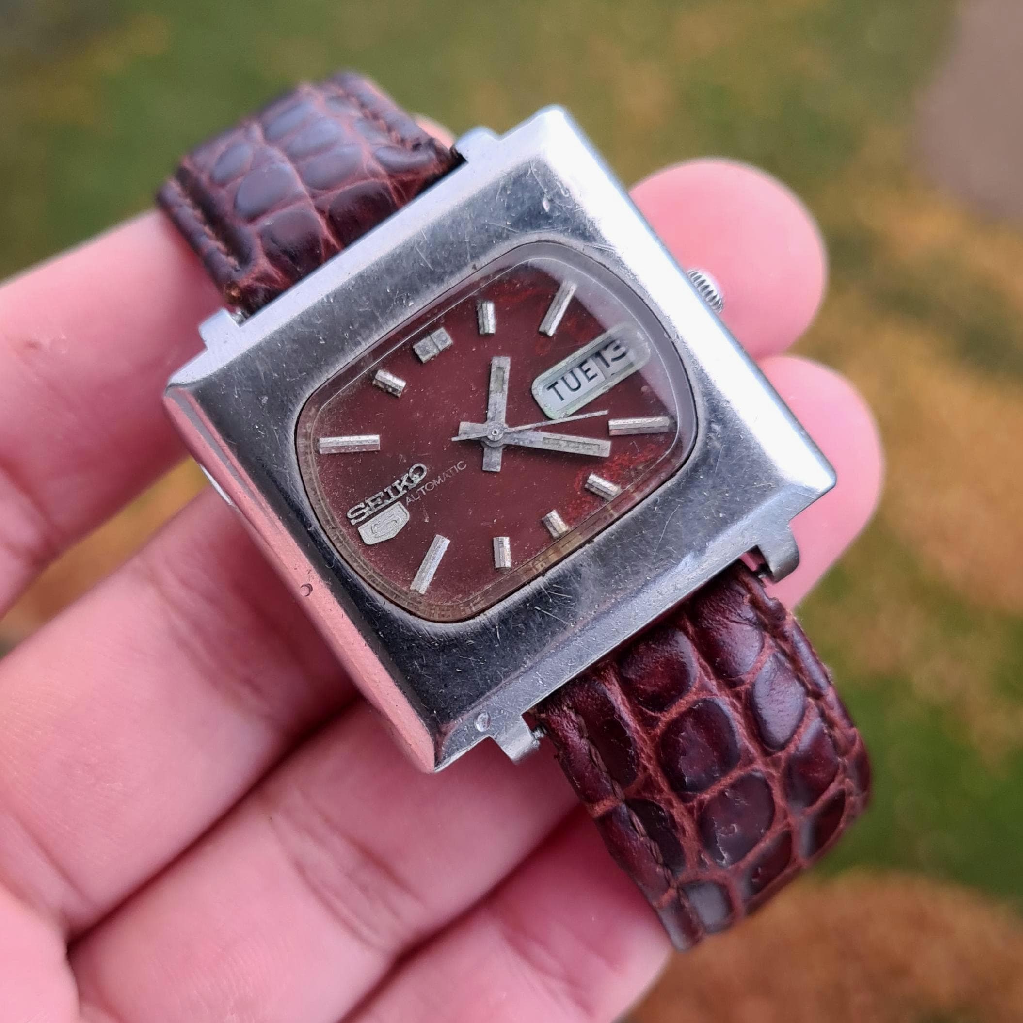Vintage Seiko 5 Automatic, TV ,red - Etsy