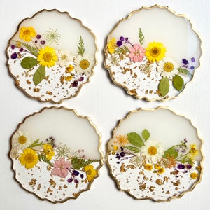 Pressed micro flowers and resin coasters (5")